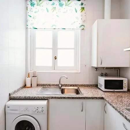 Apartament Bright And Cozy-1bd 1bth & 2bd 1bth- La Giralda Sewilla