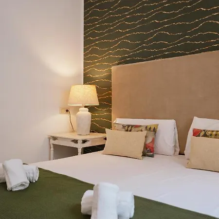 Bright And Cozy-1bd 1bth & 2bd 1bth- La Giralda Apartment