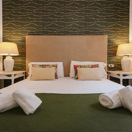 Bright And Cozy-1bd 1bth & 2bd 1bth- La Giralda