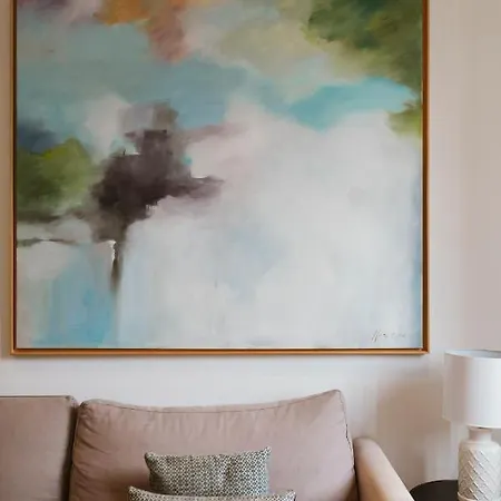 Bright And Cozy-1bd 1bth & 2bd 1bth- La Giralda