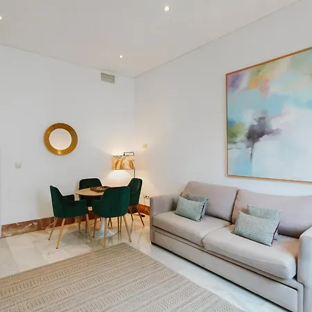 Bright And Cozy-1bd 1bth & 2bd 1bth- La Giralda Apartment