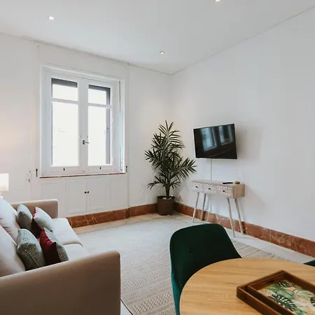 Bright And Cozy-1bd 1bth & 2bd 1bth- La Giralda Seville