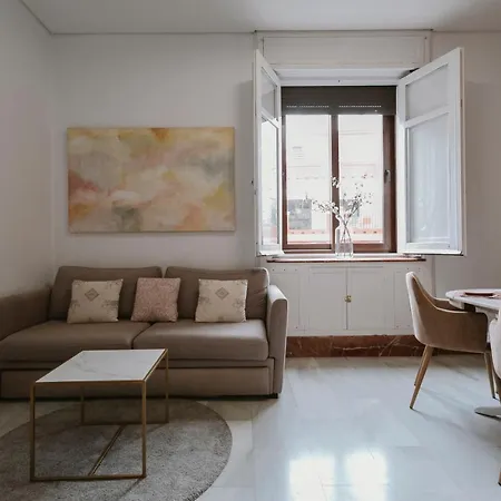 Bright And Cozy-1bd 1bth & 2bd 1bth- La Giralda *