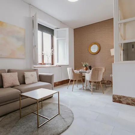 Apartment Bright And Cozy-1bd 1bth & 2bd 1bth- La Giralda