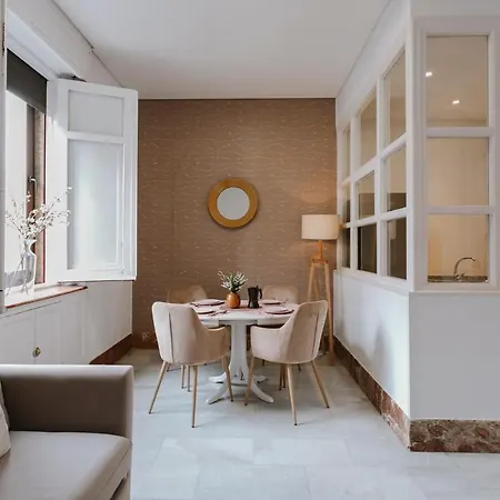 Bright And Cozy-1bd 1bth & 2bd 1bth- La Giralda Apartment *