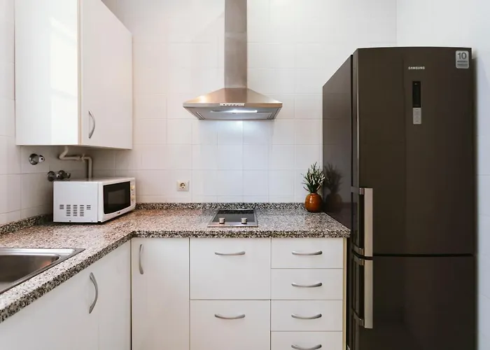 Bright And Cozy-1bd 1bth & 2bd 1bth- La Giralda דירה *