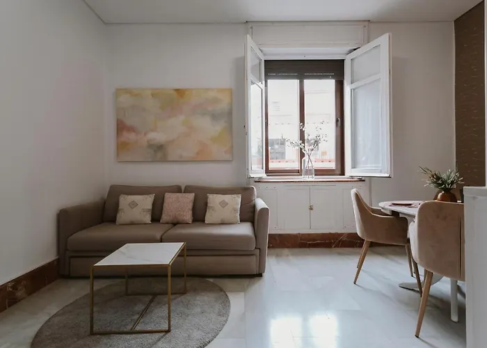 Bright And Cozy-1bd 1bth & 2bd 1bth- La Giralda *