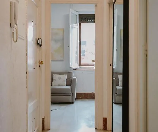 דירה Bright And Cozy-1bd 1bth & 2bd 1bth- La Giralda *