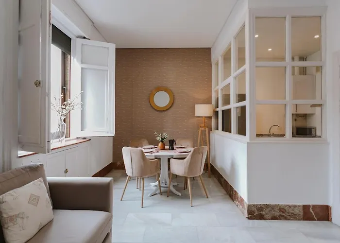 Bright And Cozy-1bd 1bth & 2bd 1bth- La Giralda דירה *