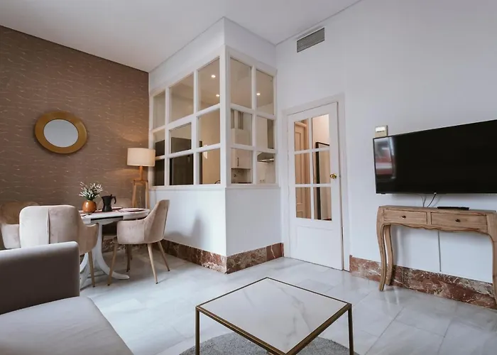 דירה Bright And Cozy-1bd 1bth & 2bd 1bth- La Giralda *